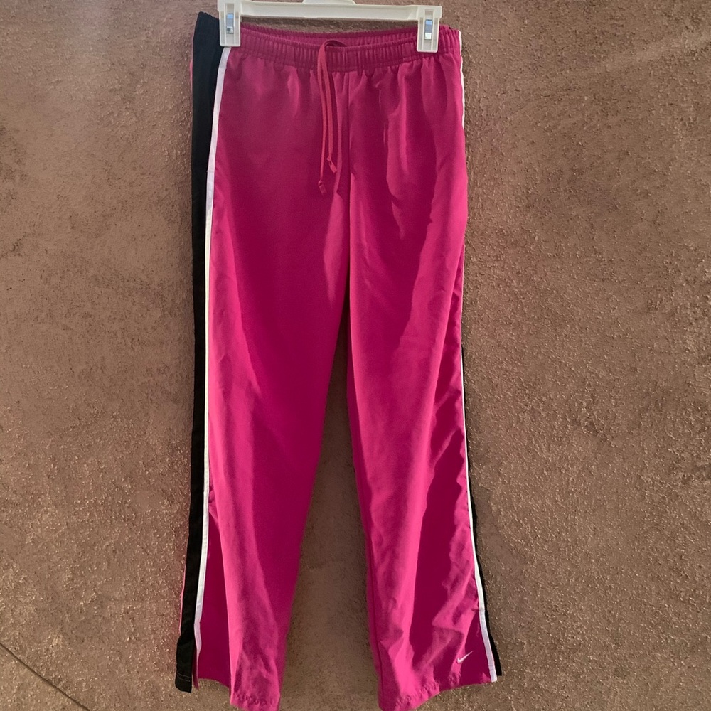 Women’s Nike Windbreaker Track Pants Sz S (4-6)